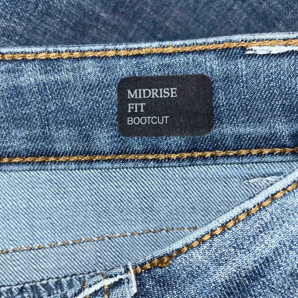 LEE Platinum Label Women’s Mid Rise Boot Cut Denim Jeans. Sz 6 medium. (32X32) - Picture 6 of 8